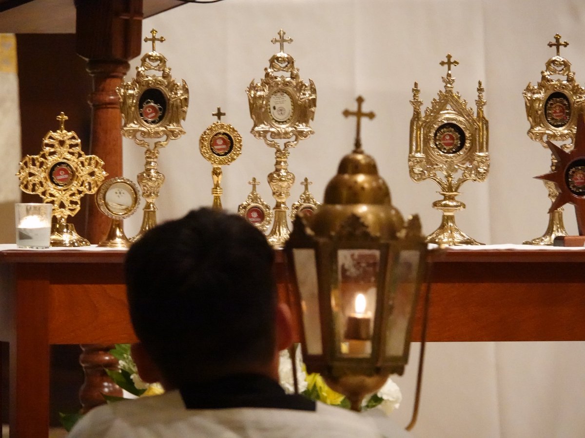 stmarknc's tweet image. Today the Church celebrates the feast of St. Agatha, a young woman of extraordinary courage and faith, and the patroness of those who suffer from breast disease.

Her feast follows closely after the Feast of St. Blaise, reminding us that the Church never prays in isolation. We…