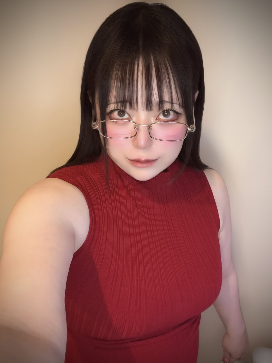 阿川先生コスで自撮りをすると、人の命を玩具のように扱ってる感が出てしまう