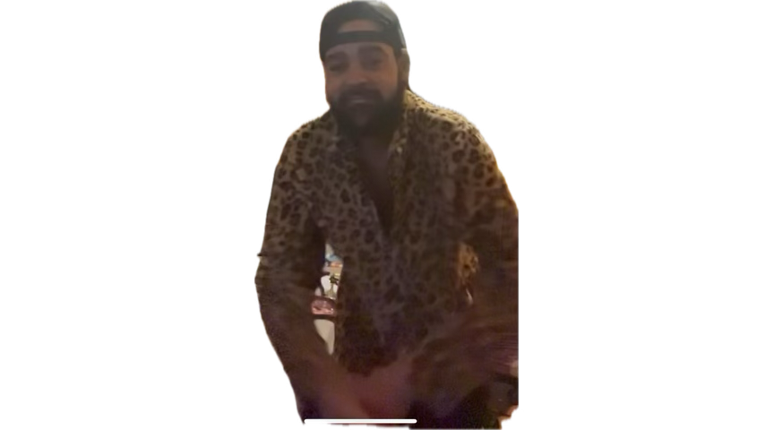 RalphHicksIV's tweet photo. @Ghostof801 @nerdylilpeach You life your choice https://t.co/B3c0dvSfn8