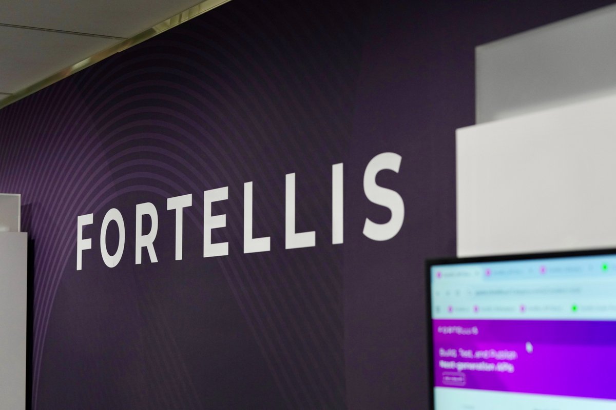FortellisACE's tweet photo. Today’s focus: real conversations about real use cases. 🔍

We’re walking through updates and listening closely to what partners need moving forward.

#NADA2026 #FortellisAtNADA https://t.co/kpG2blGLBz