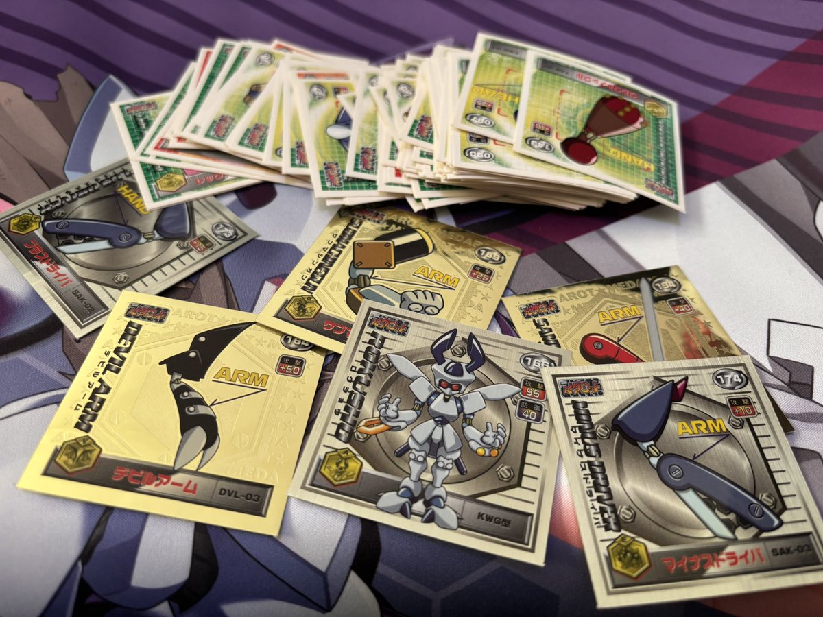 最近はボンボンドロップシールとやらが流行っているみたいなので