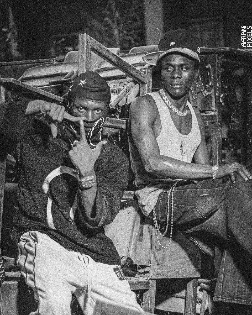 phillyblackker's tweet photo. Born today. Dropped heat today 🔥🎂
“PARA” ft. M-Bless my birthday gift to you 🖤
Stream it loud 💣
🔗 https://t.co/BlK6u3uTtT https://t.co/GGmgBd5HIL
