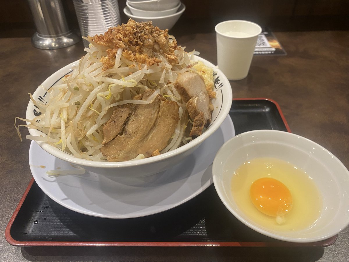 10ruM2's tweet photo. @amahane_s3_ 1キロラーメン https://t.co/38coY0BYiE