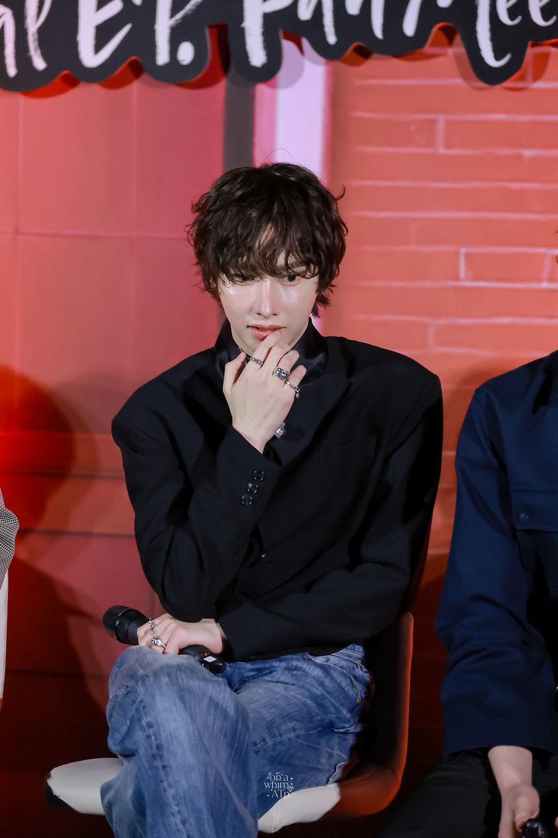 20260204

🤧

#BurnoutSyndromeSeriesFinalEP 
#กันอรรถพันธ์ 
#GunAtthaphan