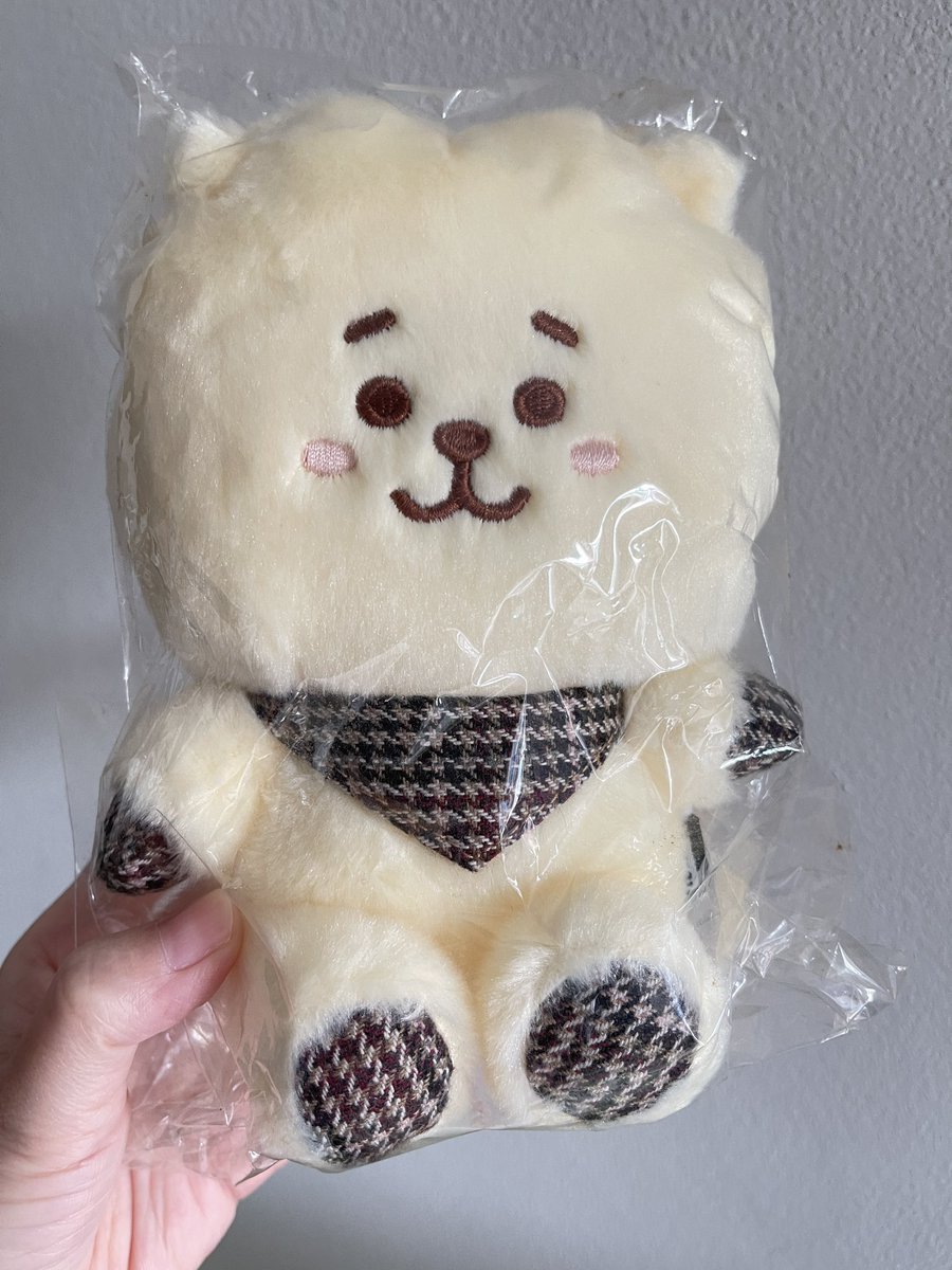 wintermoonwluv's tweet photo. BT21 RJ Glen Check ของใหม่นะคะ

พร้อมโอน 350 รวมส่งค่ะ (พรีมา 990)

#ตลาดนัดบังทัน #ตลาดนัดBT21 #ปล่อยของสะสมบังทัน #ตุ๊กตาบังทัน #ตลาดนัดTinytan bt21 จิน พี่จิน ตามหา RJ tinytan jin jungkook v taehyung suga rm jhope cooky tata chimmy shooky mang https://t.co/7Jj341gl81