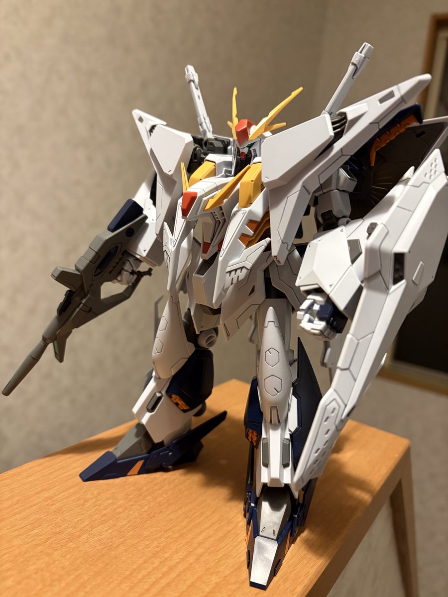 Peaceful_Wild's tweet photo. クスィーガンダムが完成‼️

カッコ良い〜✨
キルケーの魔女版のガンダムフェイスも良いけど、この顔も良いね👍

さぁ、次はペーネロペーだ💪 https://t.co/Mw0fOeQjIt