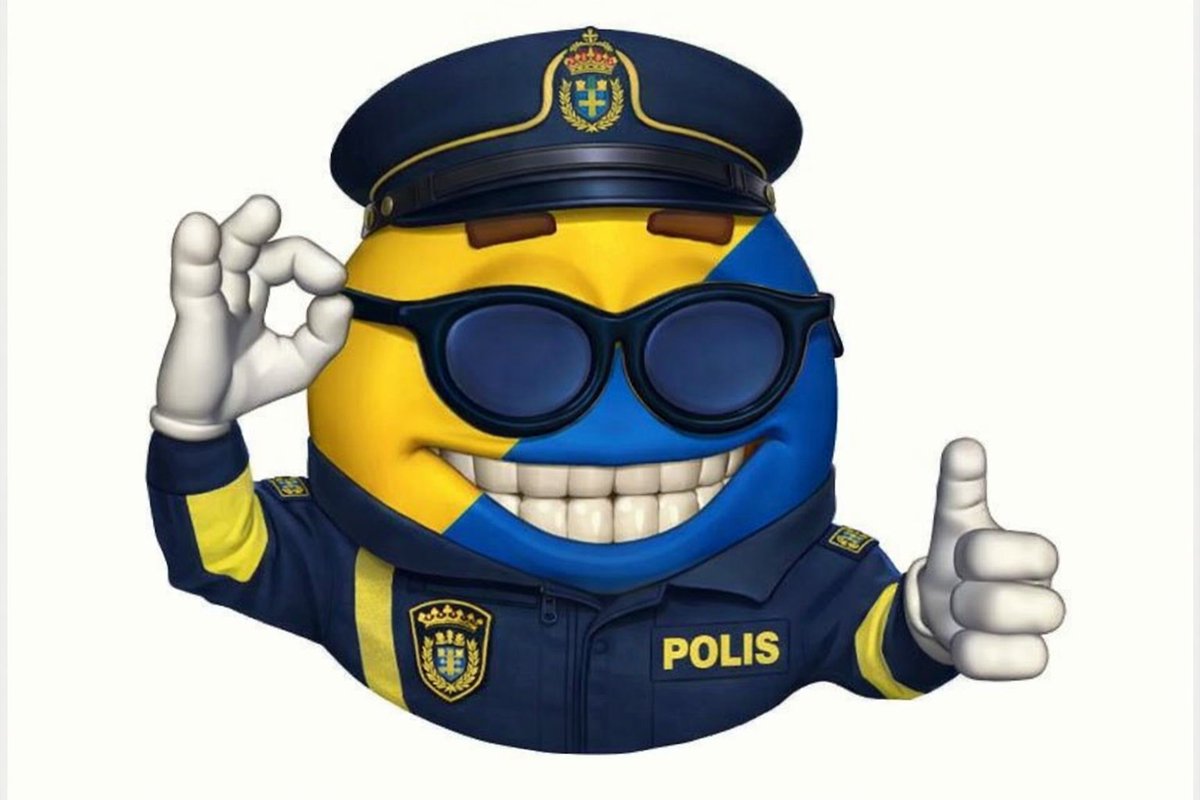 Vi kommer behöva upprätta ett register på samtliga kvinnor på höga positioner som varit involverad direkt eller indirekt i Epsteins sexring. 

Inga undantag.