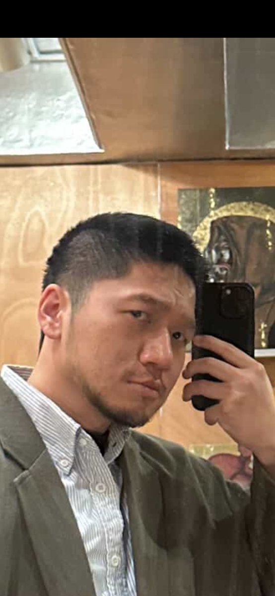 songchenjay's tweet photo. 1年之間真的變很多呢！

預計畢業的人生

今年卒業する予定だ
ありがたいことが多い
留学が本当に良かった https://t.co/zlKSUTNAaP