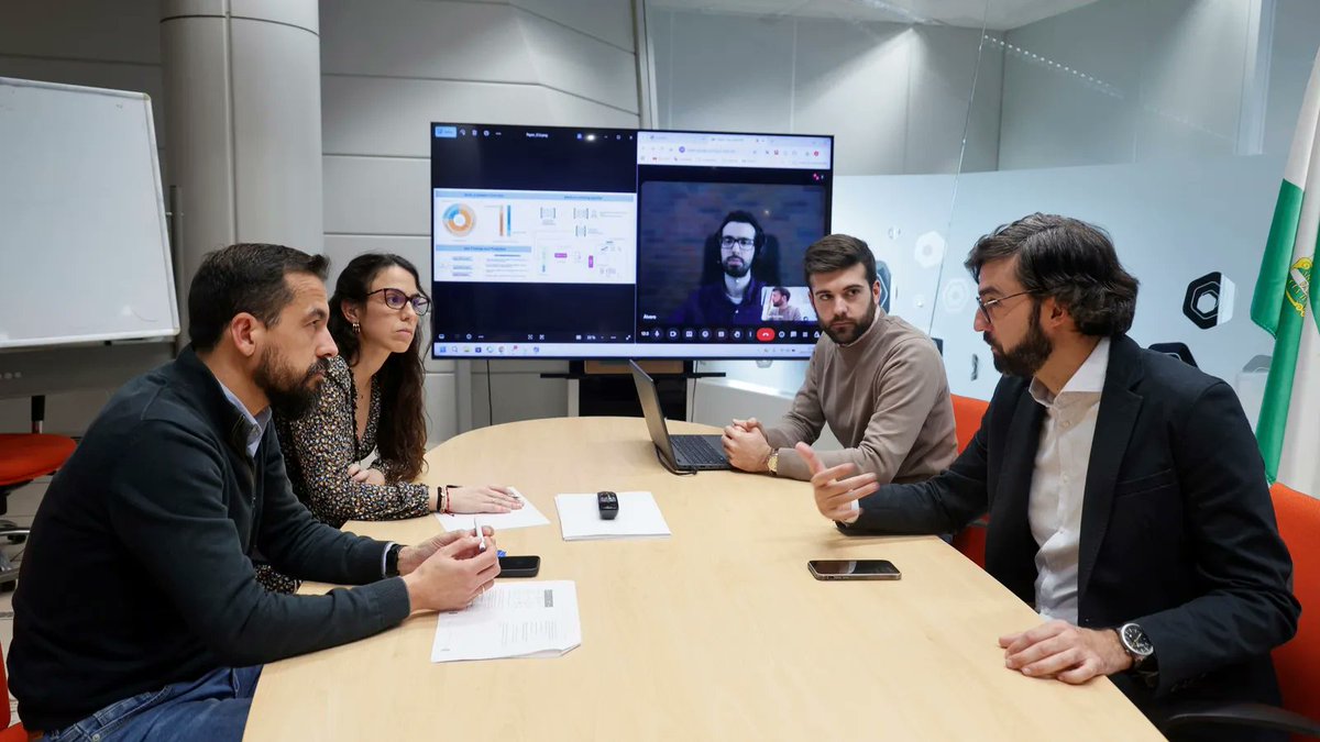 AETSA_'s tweet image. 📍@AETSA_ colabora en el proyecto que desarrolla el Laboratorio de Ciencia de Datos @FProgresoysalud. La #IA como apoyo en decisiones críticas de #UCI. @diariosevilla recoge el trabajo de los compañeros.

👉bit.ly/4koSkFw