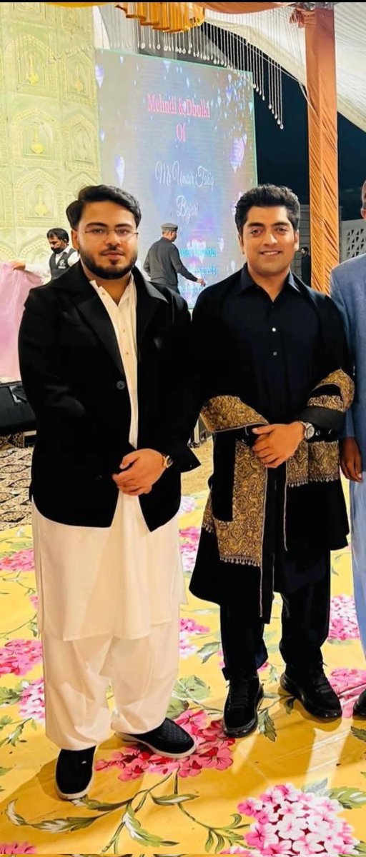 باجاري خاندان جي چشم چراغ ايس پي SP عمير طارق باجاري جي شاديء جون 
رسمون جاري آهن
MashaAllah Congratulations BOSS <a href="/umair_bajari/">Umair Bajari</a> SB... Congratulations to Bajari Sahibaan ❤️❤️🌹🌹