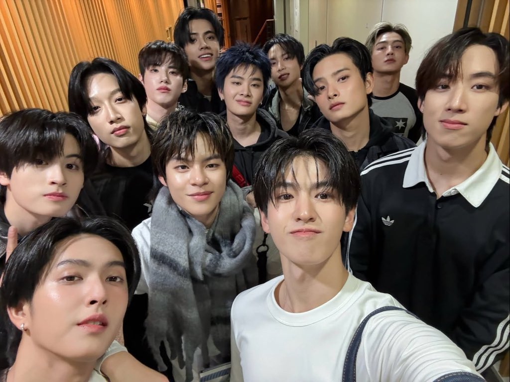 peipeiᶻ 𝗓 𐰁 ⭑ T ^ T tweet media