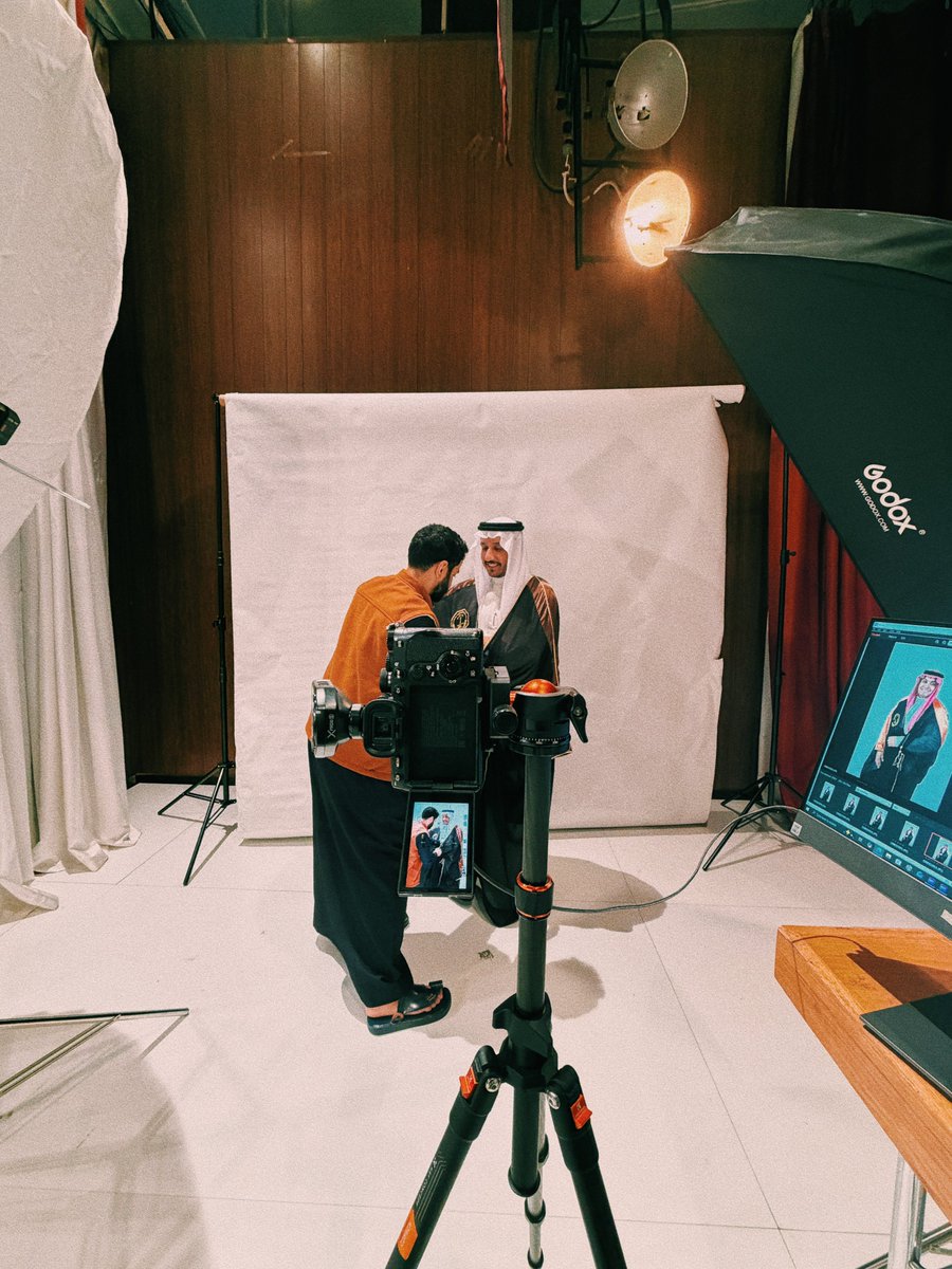 عَـلي tweet media