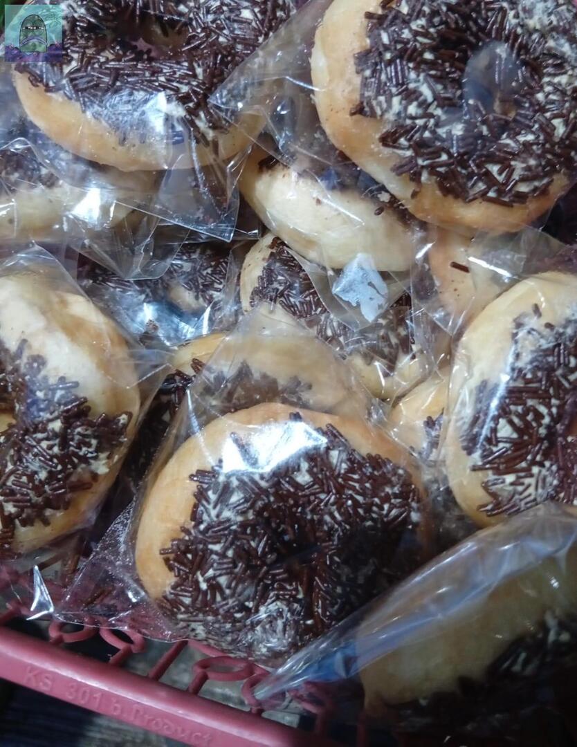 💚 aku jual4n smb1l sekolah, kmrn masih sisa byk dan ternyata besok ada orderan 50 bks buat jum'at berkah.. Rejeki tuh selalu dateng tepat waktu, disaat aku kehabisan uang buat ongkos sekolah eh ada rejekinya. Alhamdulillah