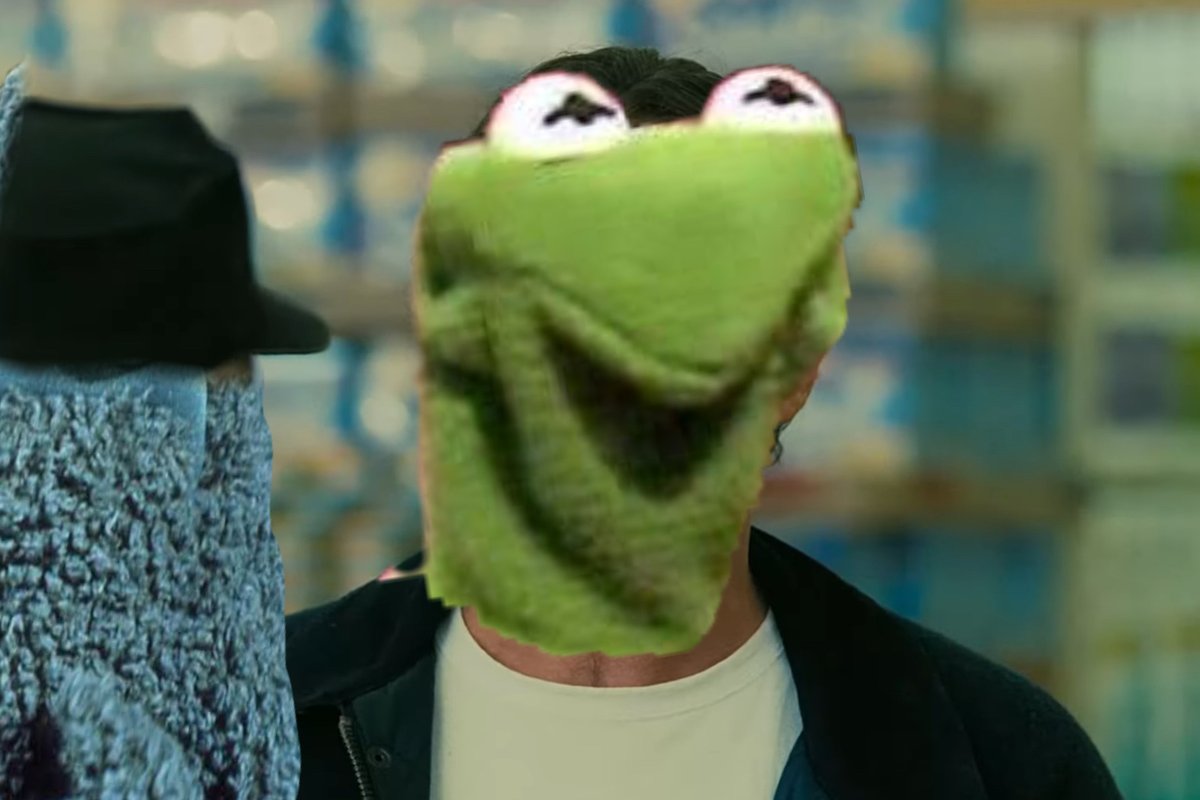 You like human girls, frog? I love ‘em.