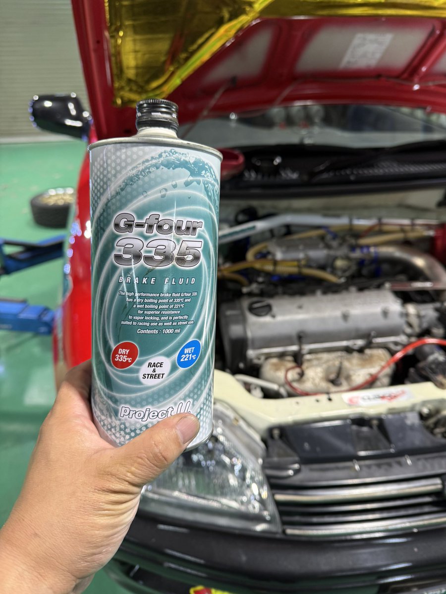 とちくお前の整備！オイル交換とブレーキのエア抜き　フルードは毎度お馴染みプロミュー335 オートサロンで毎回買い足してるけど本当にコスパ抜群のフルード

エアインテークのステーが割れたんだけどチタンで作った代償ですぐ直らないwww

走行会終わったらどっかで伊勢崎いきますかね