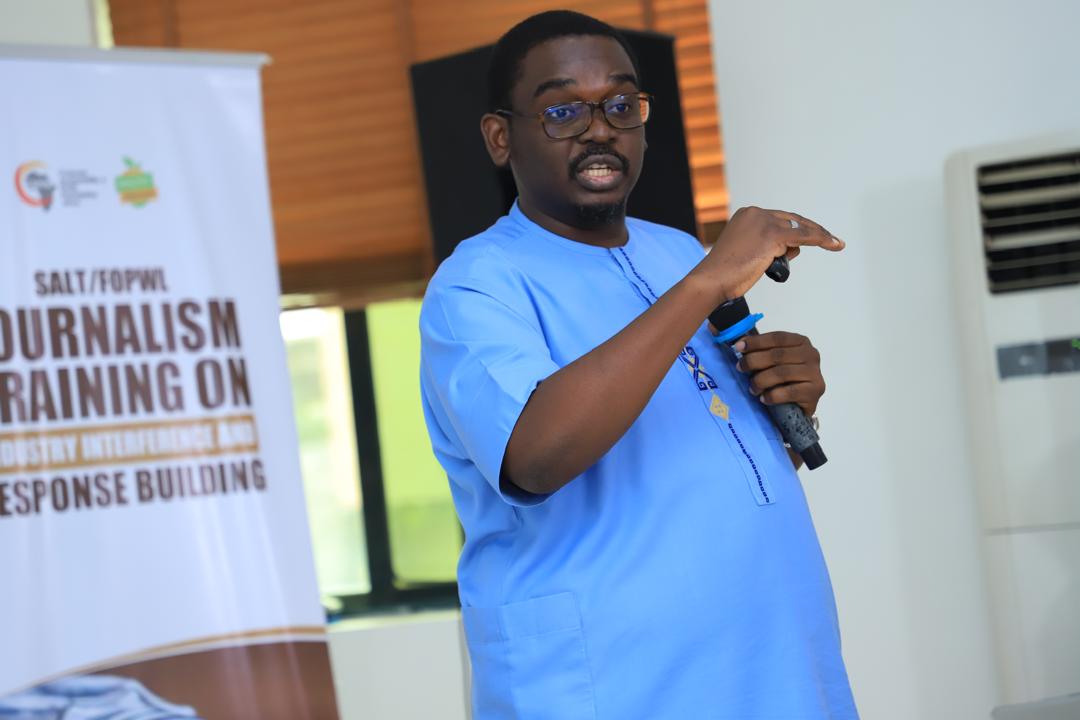 HealthyFood_NG's tweet photo. Femi Stephen (@fmstphn), @Fmohnigeria's Food Safety Technical Lead explored the National Sodium Reduction Guidelines #ReduceSalt #HealthyFoodPolicy. https://t.co/an3HN7XQkm