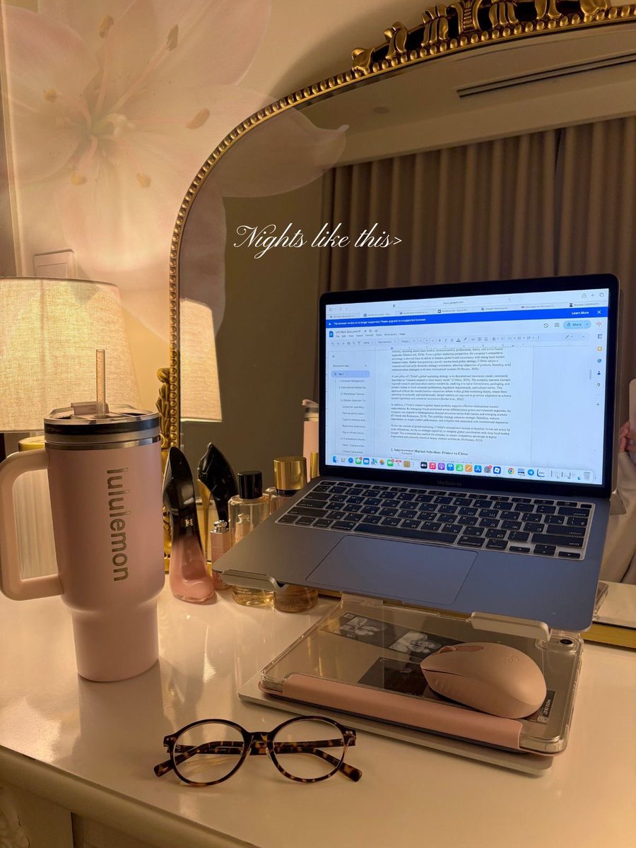 girlsay. tweet media