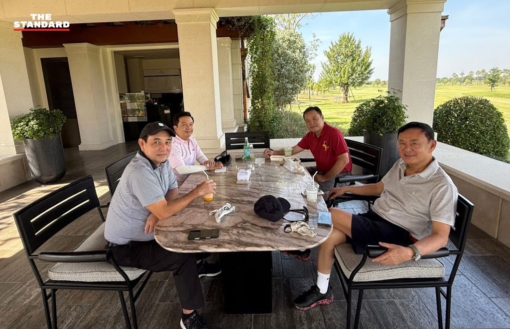 jxxthxxck's tweet image. ใครตอแหลขอให้แม่ตายโหง