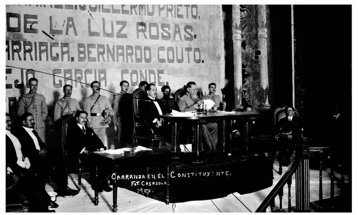 LizbethCaro07's tweet photo. Los principios esenciales de aquella Constitución mexicana del 05 de febrero de 1917, ya se los cargó la chingada. https://t.co/EDvrSNKKTi