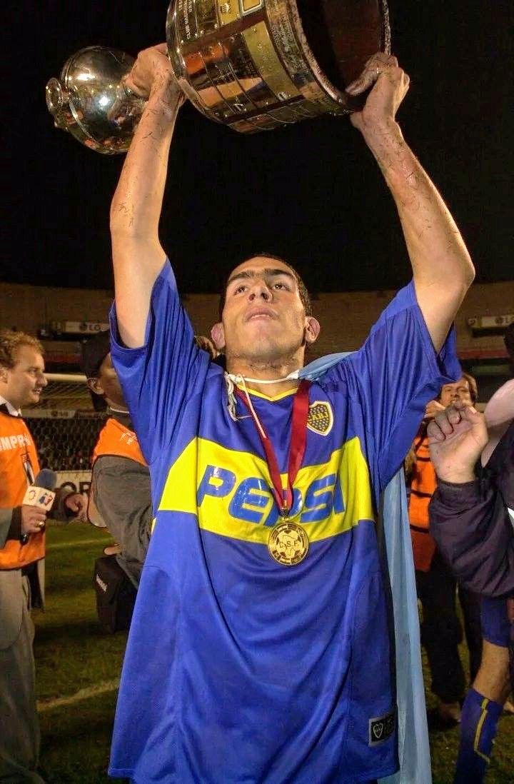 Feliz cumpleaños a este bestia, gravias por tanto.

Mi idolo.