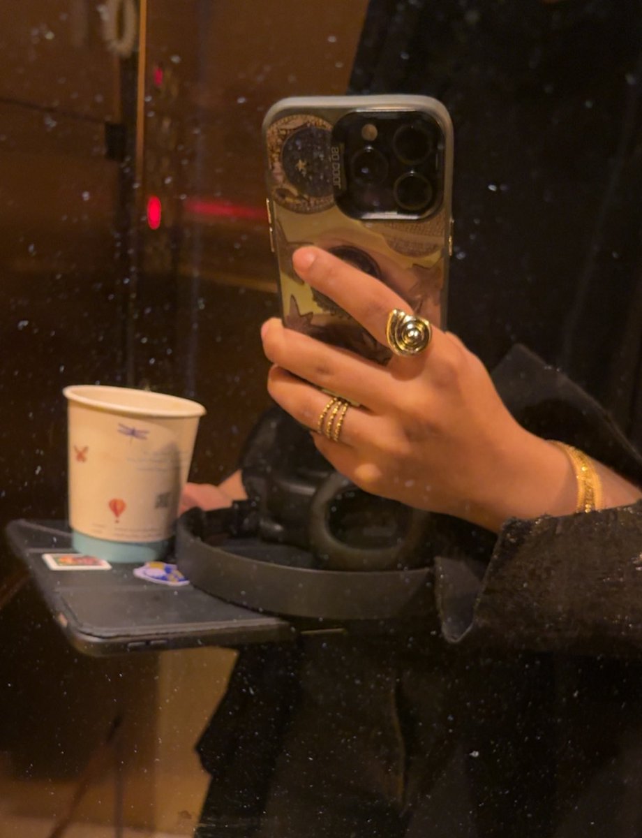 لانـا tweet media