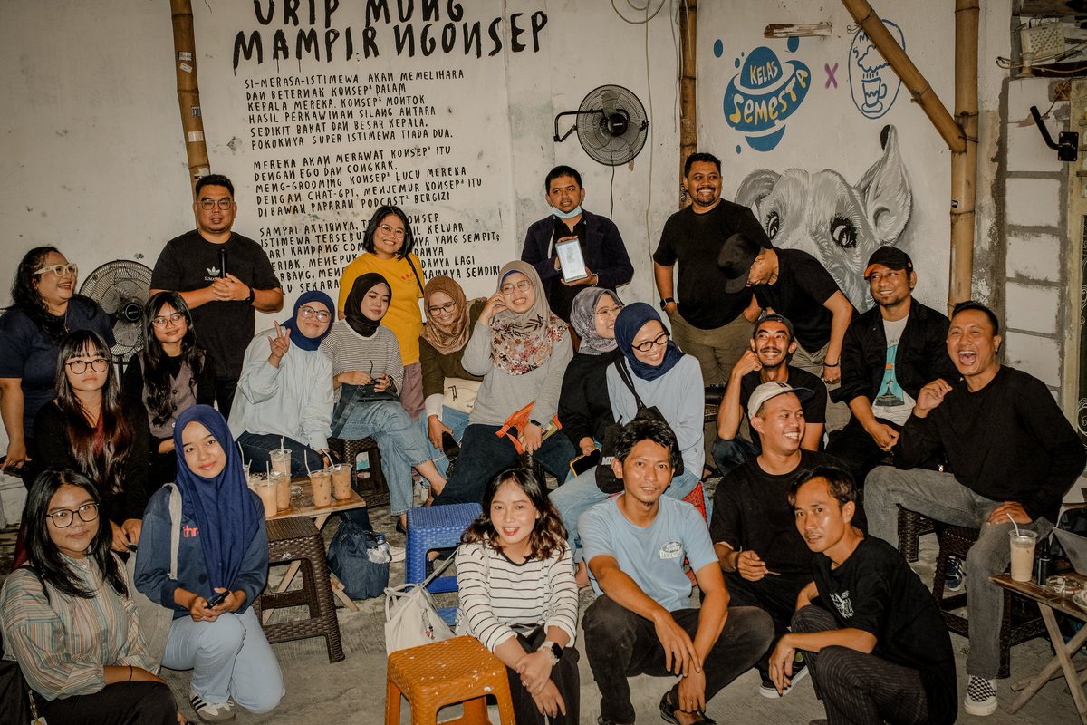 Kopdar Surabaya tweet media