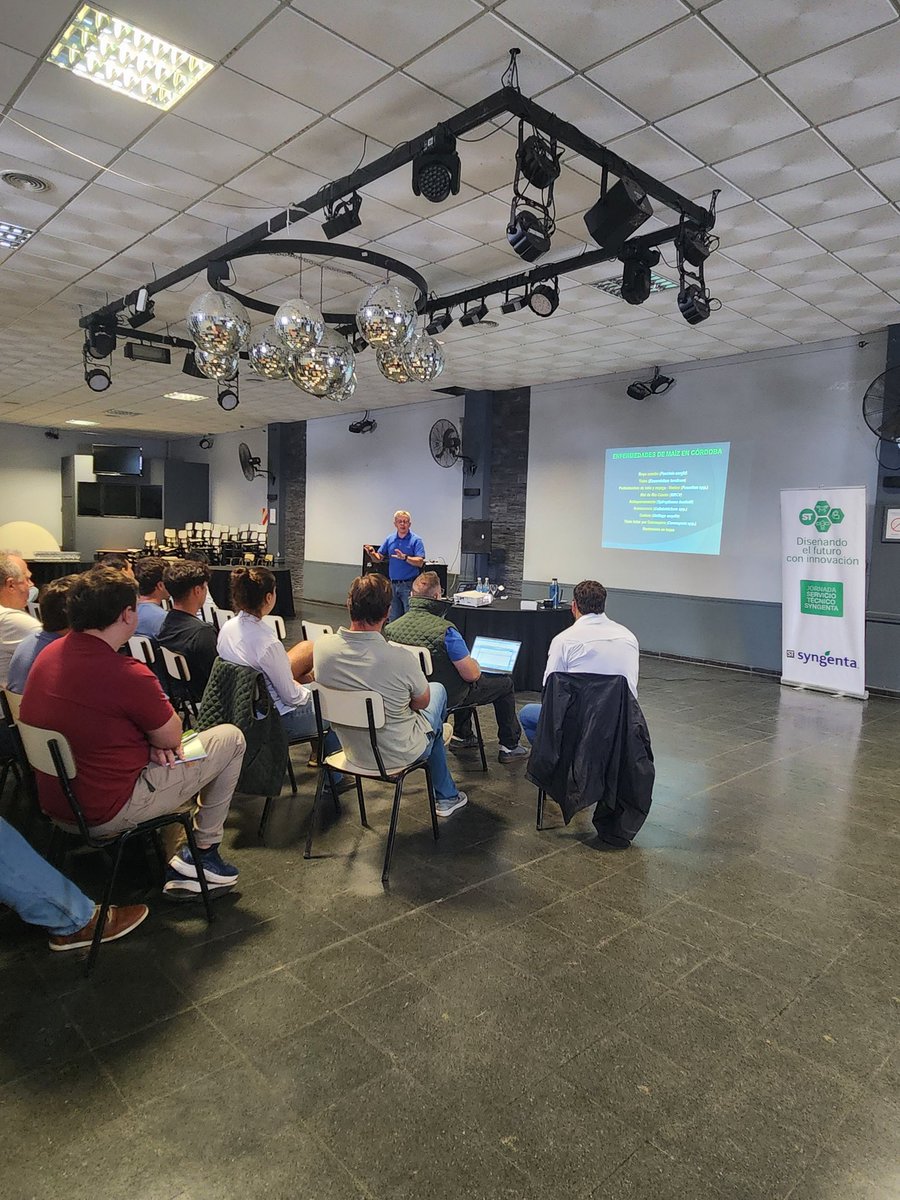 IASanTalano's tweet photo. Cuando se trabaja en equipo todo sale bien.
@Syngenta_ar @DepetrisGrupo
Intercambios de experiencias con Claudio Oddino en Sampacho y V.Mercedes, San Luis para hablar de plagas🐛 enf 🦠y Biologicos en Soja y Maiz🌽 
#Amistarxtra #MiravisDuo #Megafol #Virantra
Bienvenida 🌧 https://t.co/1KM9ZmRL3n