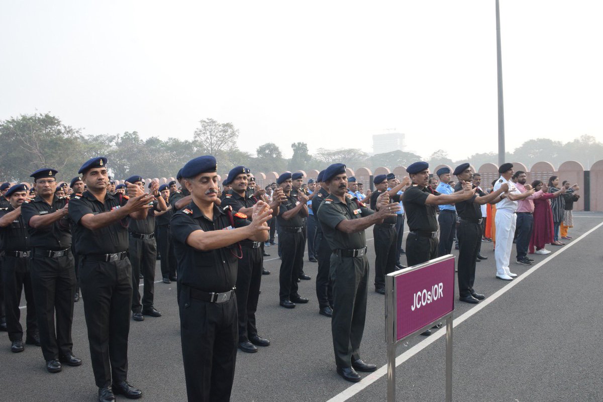 dgafms_mod's tweet photo. A landmark record-setting Pan-#AFMS Largest Hand Sanitisation Exercise was successfully conducted during ARMEDiCON 2026 at AFMC, Pune on 05 Feb 2026, earning recognition in the Asia Book of Records. Surg VAdm Arti Sarin, #DGAFMS was the Chief Guest for the event which was attended by the senior dignitaries of the #AFMS, Faculty, Nursing Officers, Personnel and Medical & Nursing Cadets of #AFMC. This significant public-health initiative commemorated the Centenary Year of the Military Nursing Service, celebrating a century of dedicated service and excellence. 

@DefenceMinIndia
@adgpi
@indiannavy
@IAF_MCC 
@HQ_IDS_India 
@SpokespersonMoD 
@IaSouthern
@PIB_India
@PRODefPune

#DGAFMS
#AFMC