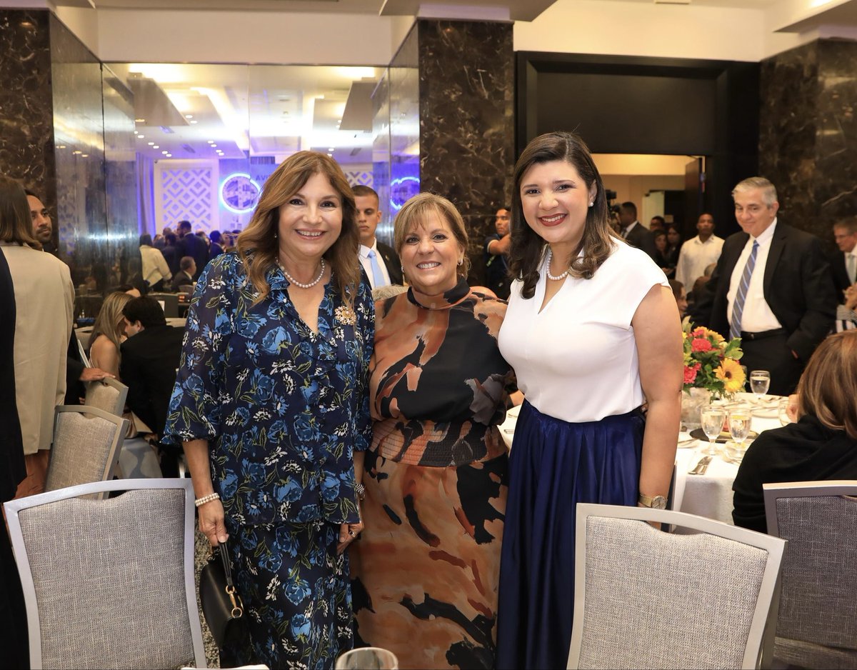 Astrid Salazar tweet media