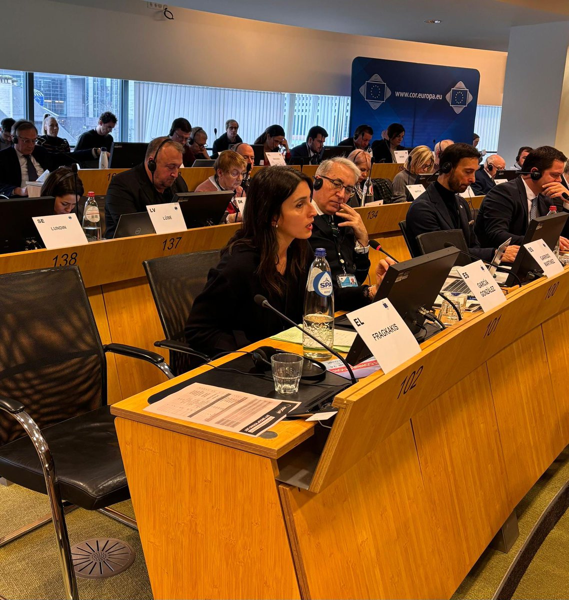 El Principado intensifica en Bruselas la defensa de la gestión de los fondos de cohesión por parte de las comunidades. El <a href="/GobAsturias/">Principado de Asturias</a> plantea varias enmiendas en el <a href="/EU_CoR/">European Committee of the Regions</a>   para garantizar el papel de las regiones en la gestión de recursos.
actualidad.asturias.es/-/cohesionue52…