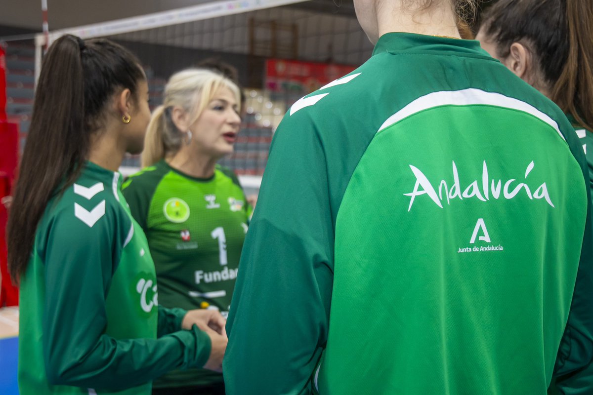 Club Voleibol Esquimo🏐💚 tweet media
