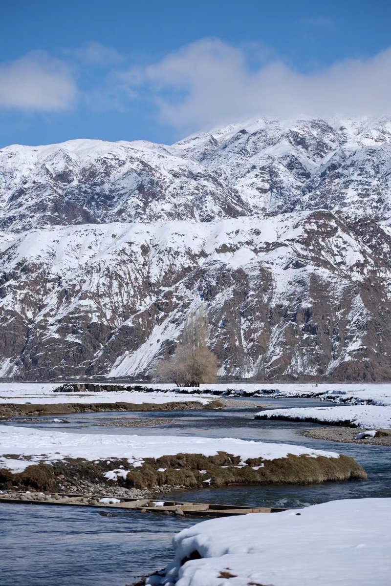 Experience the Pamir Mountains in true luxury, expertly curated journeys, premium accommodations, seamless services, and breathtaking landscapes along the legendary Silk Road. Travel with comfort, exclusivity, and unforgettable adventure at the roof of the world.

#pamir #China