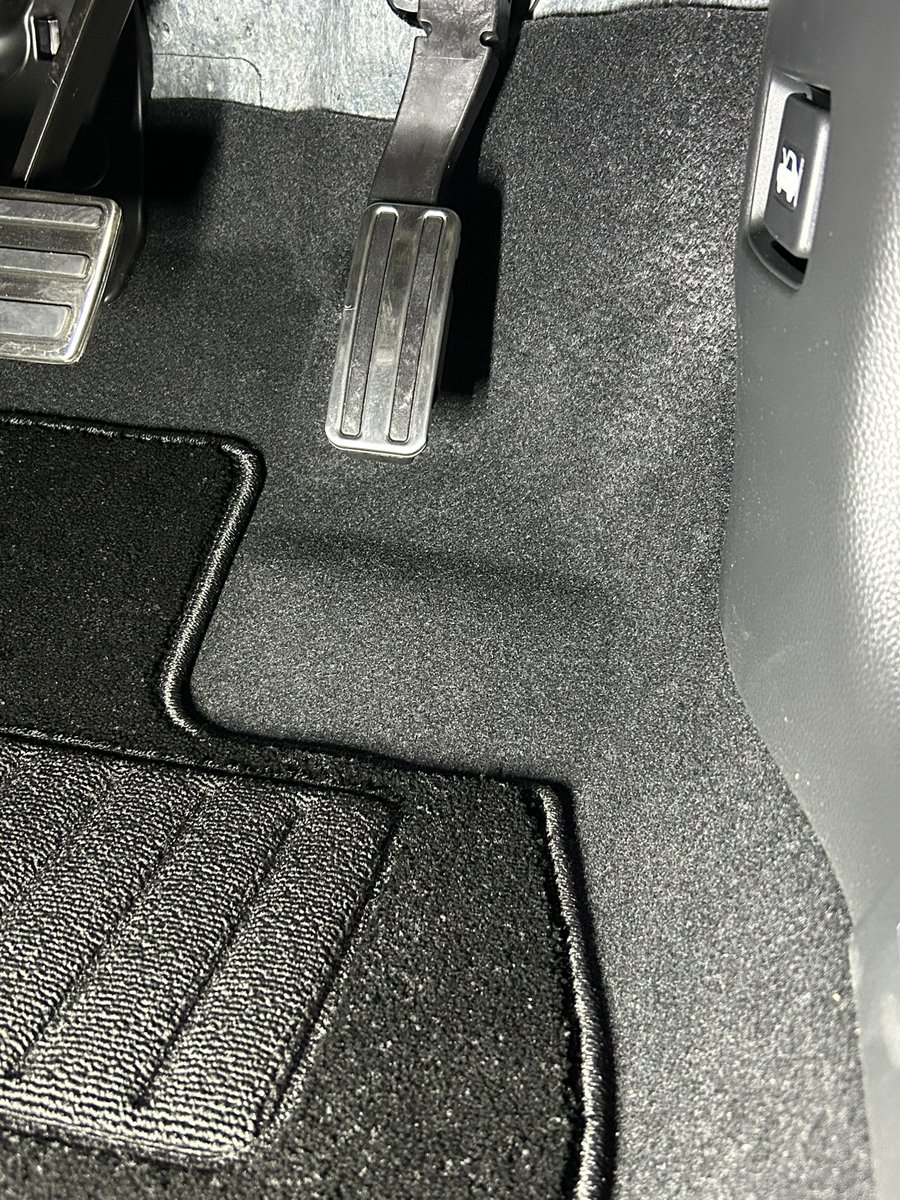 polo4485's tweet image. 純正マット買ったけど、使わずにしまっておこう。
でっ、理想的な形で作り直すのである。
継ぎ足しもいいが、どうせなら色も変えてようかな〜。

#BF1 #プレリュード