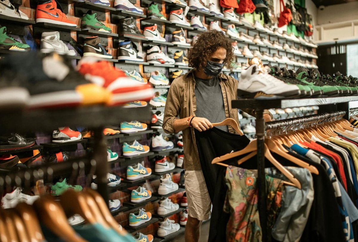 S4_Experts's tweet photo. SAP S/4HANA im Handel schafft einen integrierten digitalen Kern für Echtzeitsteuerung, Omnichannel-Erlebnisse und resiliente Lieferketten. Der Artikel wird durch unseren Retail Info-Cube facettenreich über Hubs zusätzlich ergänzt.

https://t.co/lku0q7ud1S

#SAP  #SAPRetail https://t.co/joPb1cXTLa
