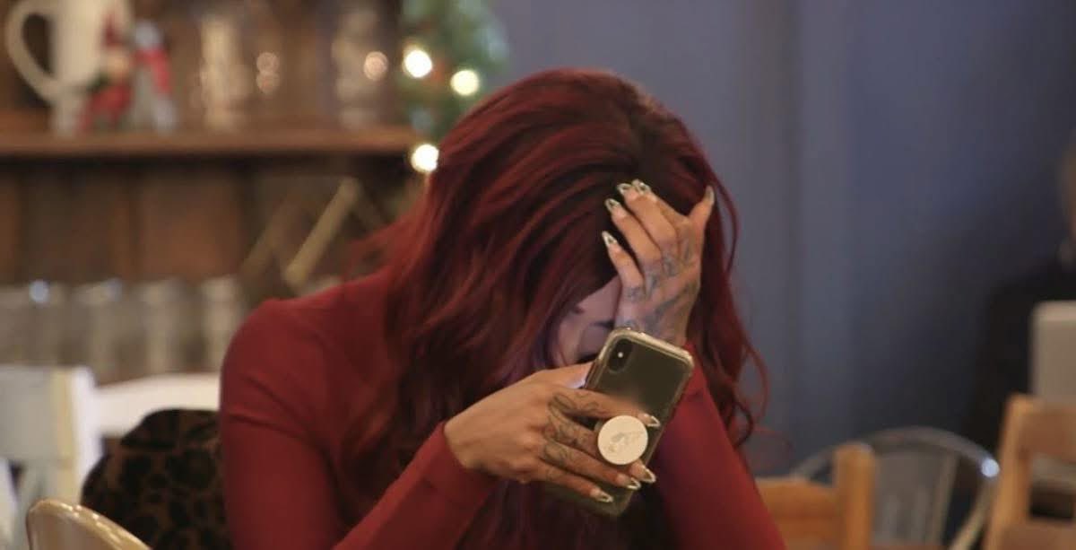 me after downloading the game from the ad to try and save the king from the cold and the game is totally different: