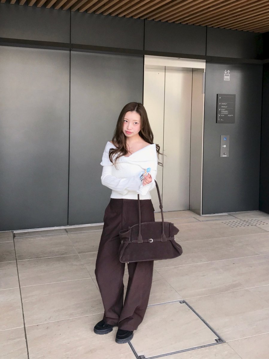 モナ子 tweet media