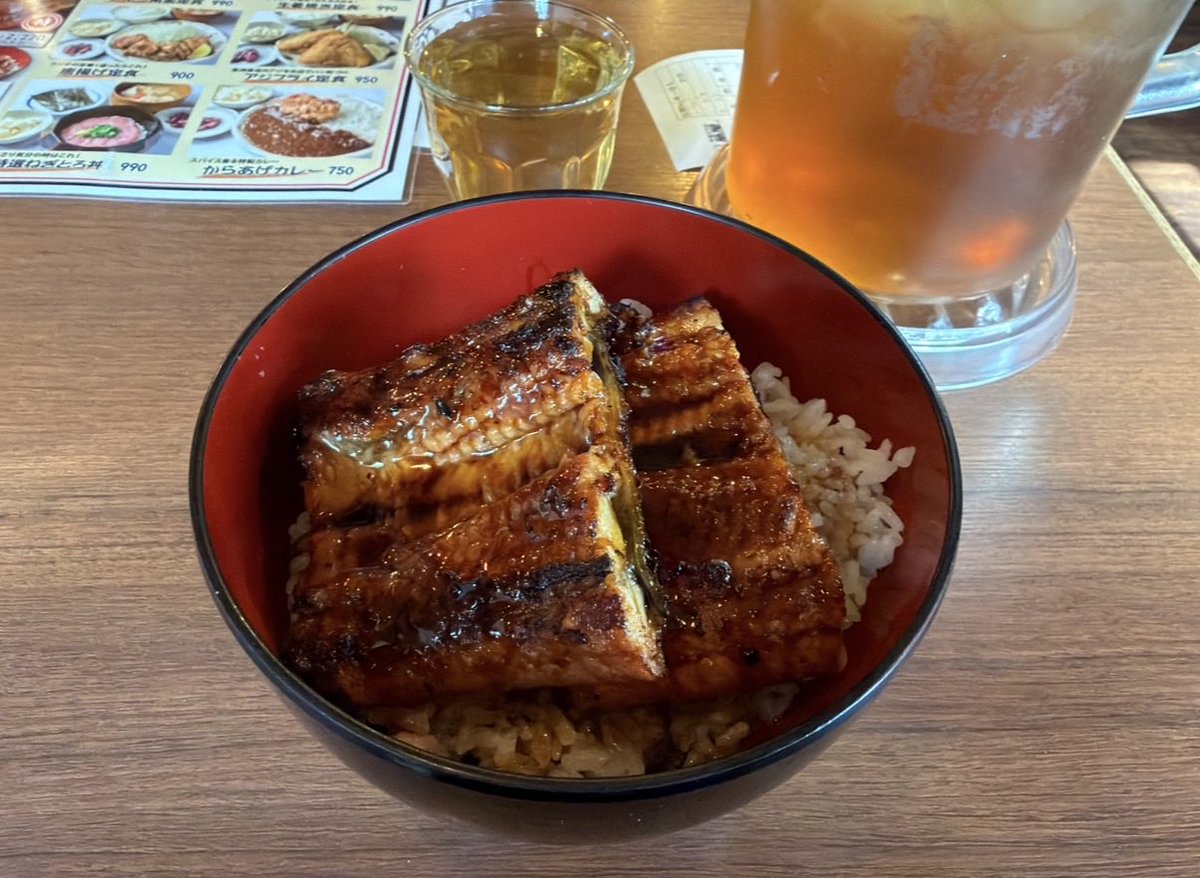 reiji_sas's tweet photo. 優待で食べるウナギの美味さよ。
#株主優待 #GFACTORY #宇奈とと https://t.co/7z2PuCEXWK