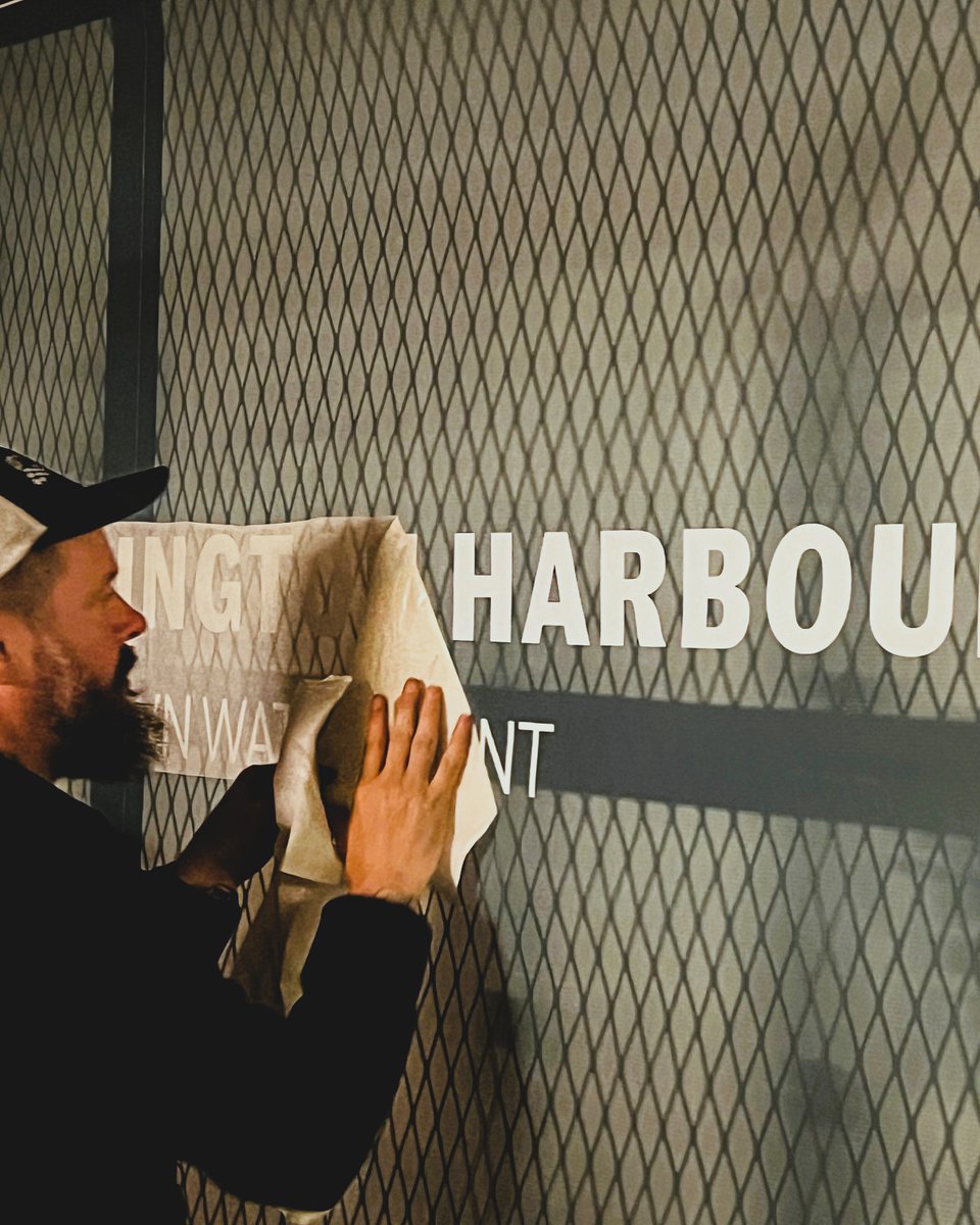 Divadisplaysinc's tweet image. Clean lines, clear direction, and zero guesswork 🚲🅿️

📞 Call 301-798-2717 to talk through your next install or repair. Maryland-made work, no shortcuts.

#CustomSignage #WayfindingSigns #ParkingGarageSigns #CommercialSignage #MarylandBusiness #DMVBusinesses #SignInstallation