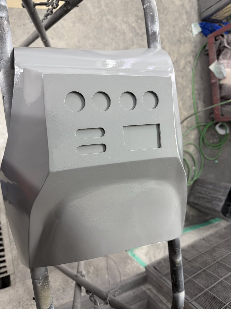trooper_180's tweet photo. バックパック作るのに背中だけ色吹ける様にサフェまでやったけど、サフェ吹くとイッキにそれぽくなるよね😼 https://t.co/PRqFkpZIRl
