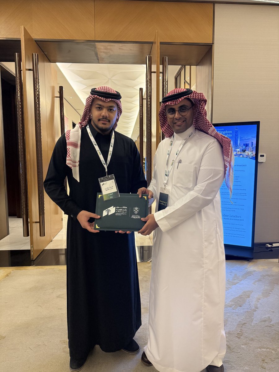 نواف | Nawaf tweet media