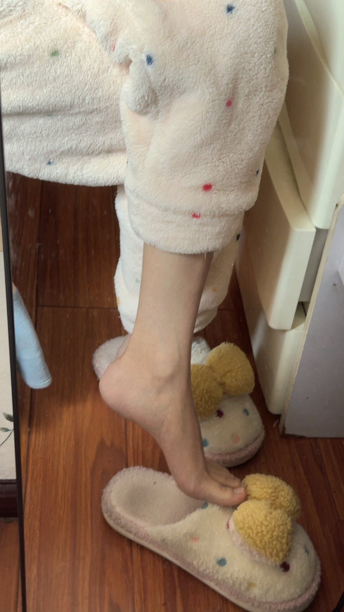 xicioi's tweet photo. 踩踩 https://t.co/MKmg9v6KcO