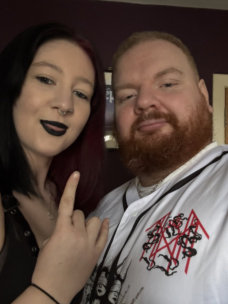 First gig of the year!! With the queen! <a href="/JemG29/">Jem</a>