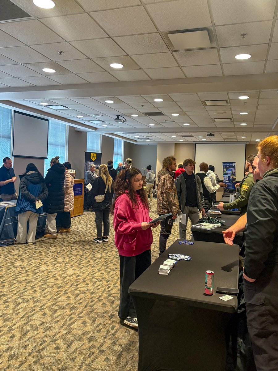 Defiance College tweet media