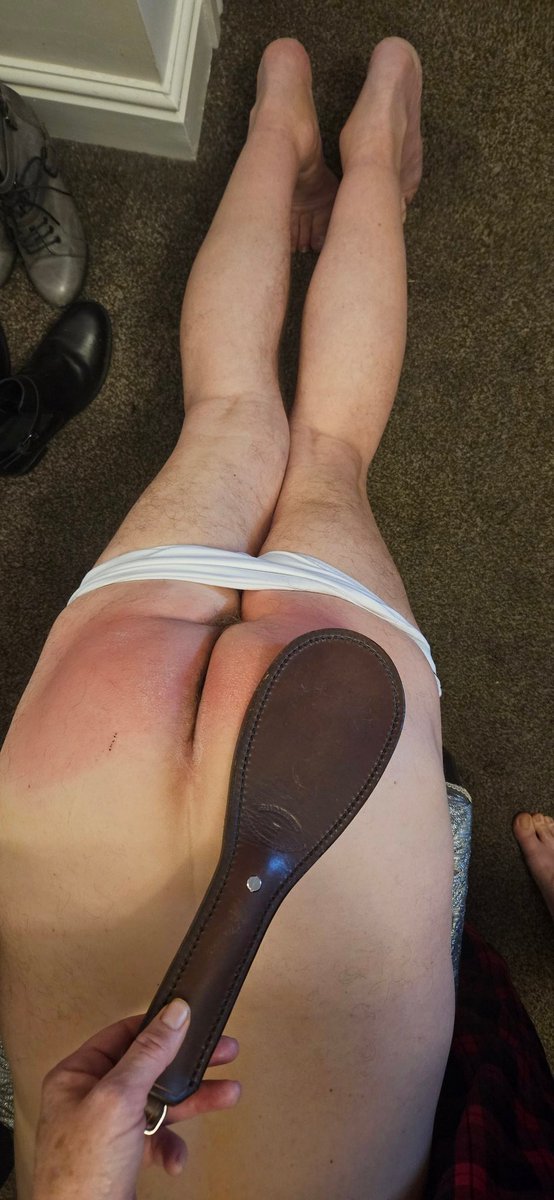 MsMoscato80's tweet photo. When you completely forgot you had a session and it becomes the best!! #unexpected #fun #spanking #therapy https://t.co/S2KMsImV56