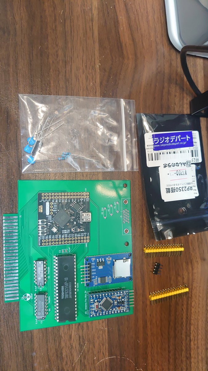 yanatoku さんに譲って貰ったMZ-1500_SD-NiseRamFileのボード届きまし