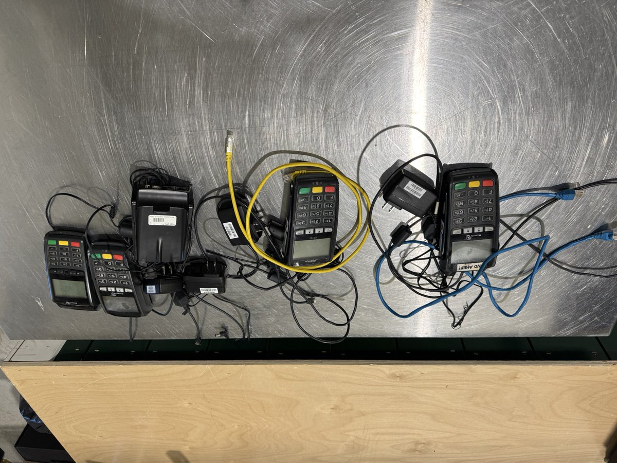 CafeGravity tweet media