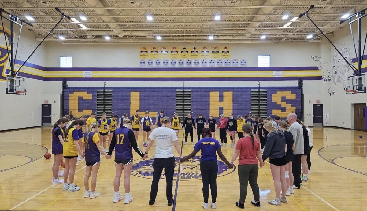 Central Lyon Girls Basketball tweet media