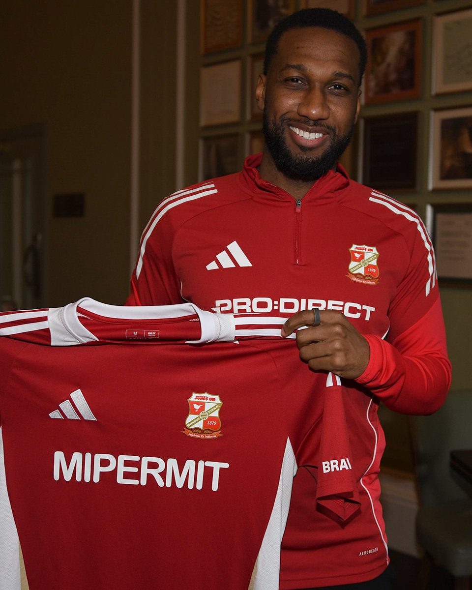 📝 𝐎𝐅𝐈𝐂𝐈𝐀𝐋: Junior Hoilett ha fichado por el Swindon Town, club de la cuarta división, hasta final de temporada. ✅

Anteriormente jugó en la Premier League para el Blackburn Rovers, el QPR y el Cardiff City. ✨ 
#FichajesFG