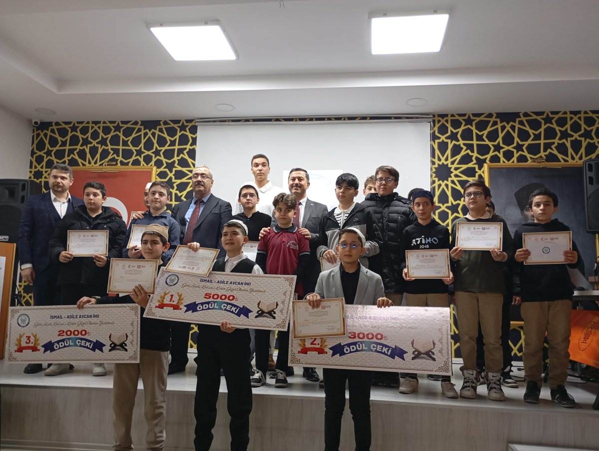 HamidiyeImam's tweet photo. Genç Sada Kuran-ı Kerimi Güzel Okuma Yarışmasında okulumuz öğrencisi Muhammet Mustafa Sardoğu 1. olmuştur. Öğretmenimiz İbrahim Aydın 'ı ve öğrencimiz Muhammet Mustafa Sardoğu'yu tebrik ederiz. https://t.co/2mCwoTPpbx