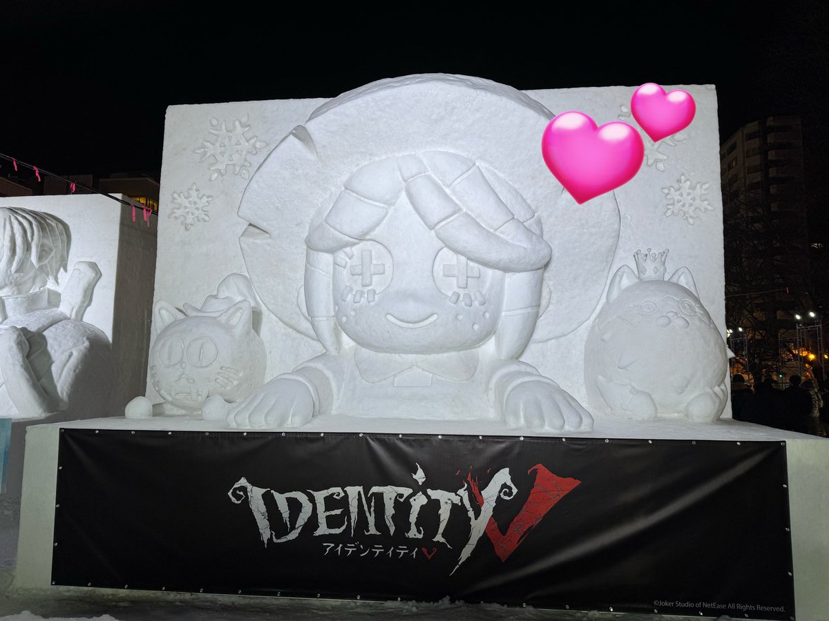 Zyuna0717's tweet photo. 道民の特権過ぎる 今年もブランケット買えたしアクスタPCデスクに飾る☺︎ https://t.co/1qHqZhjKEc